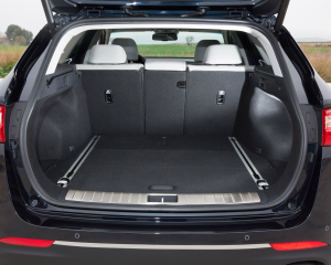 Kia Optima Sportswagon - Interior 19